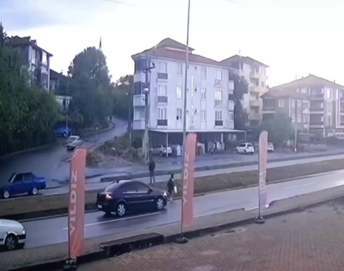 bartinda yaya gecidinde kaza SVkvRvaf