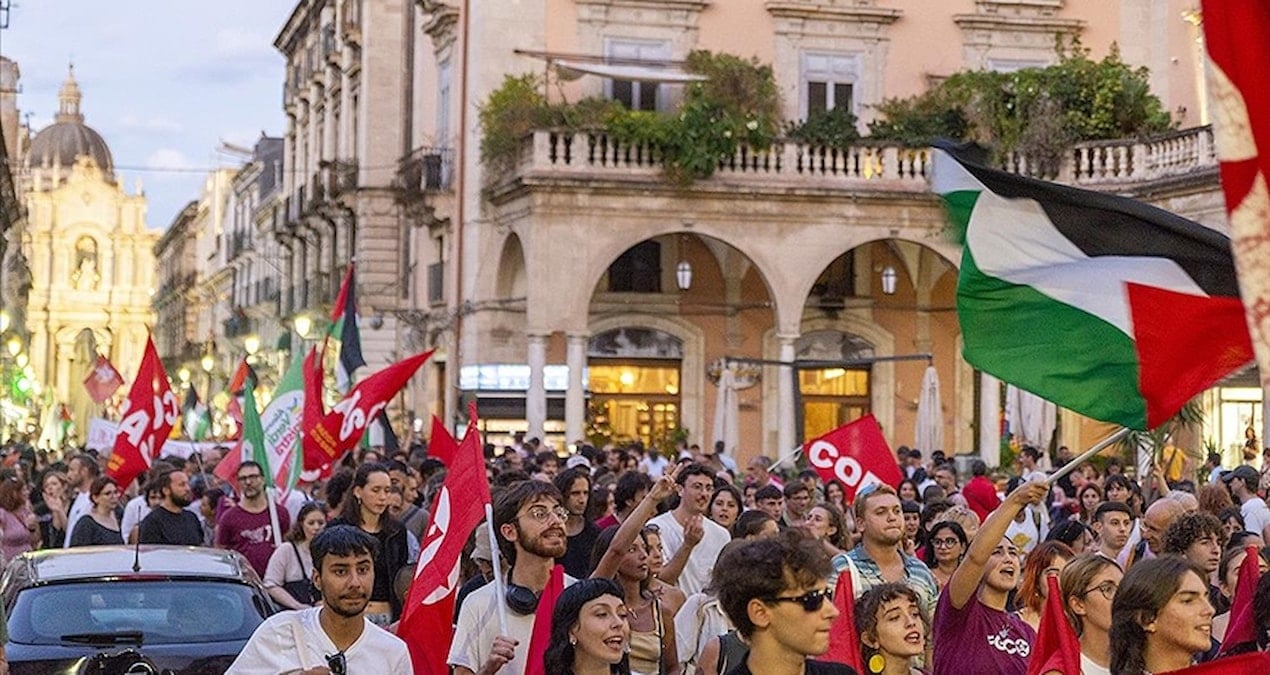 italyada kuresel sumud filosuna destek gosterileri yapildi mLV8diBQ