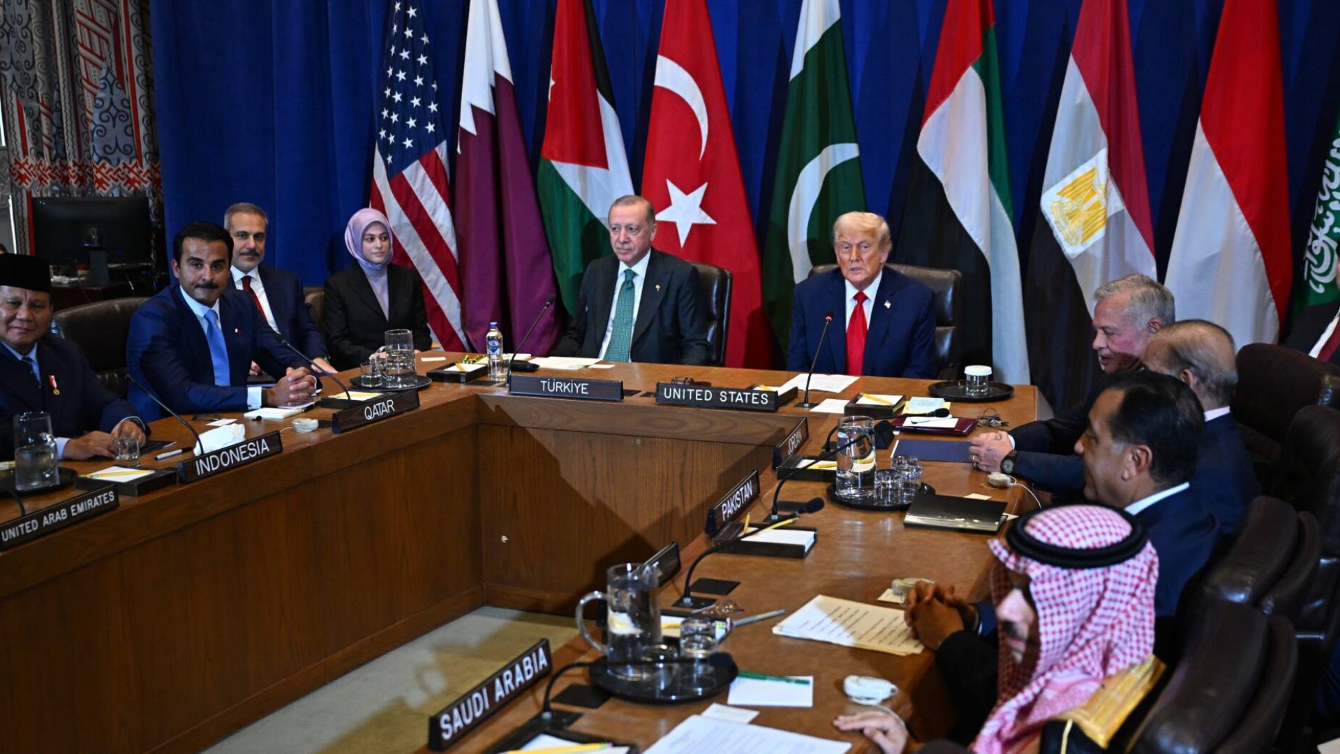 murat yetkin trumpin erdogani toplantida yanina bas koseye oturtmasinin anlami HHIqjLgV