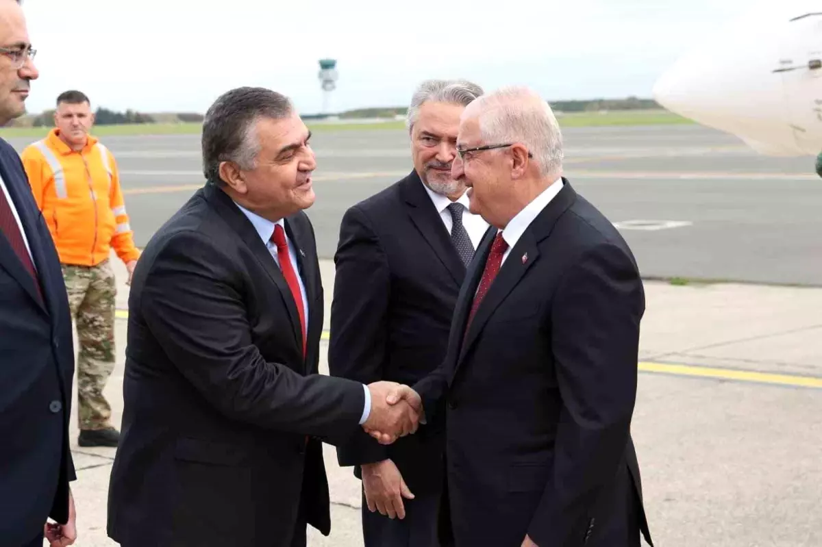 bakan guler brukselde nato toplantisinda 5vcwqqrh.jpg