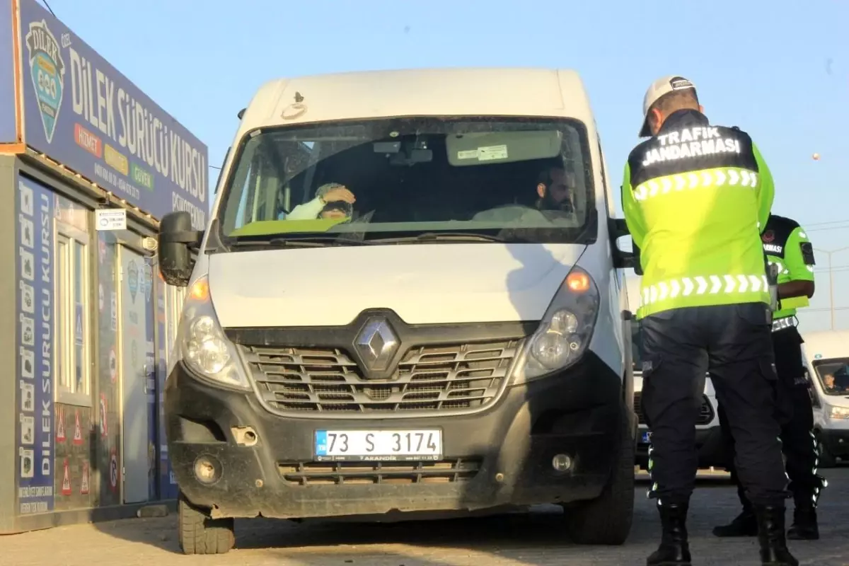 cizrede okul servislerine guvenlik denetimi yWPuYNFg.jpg