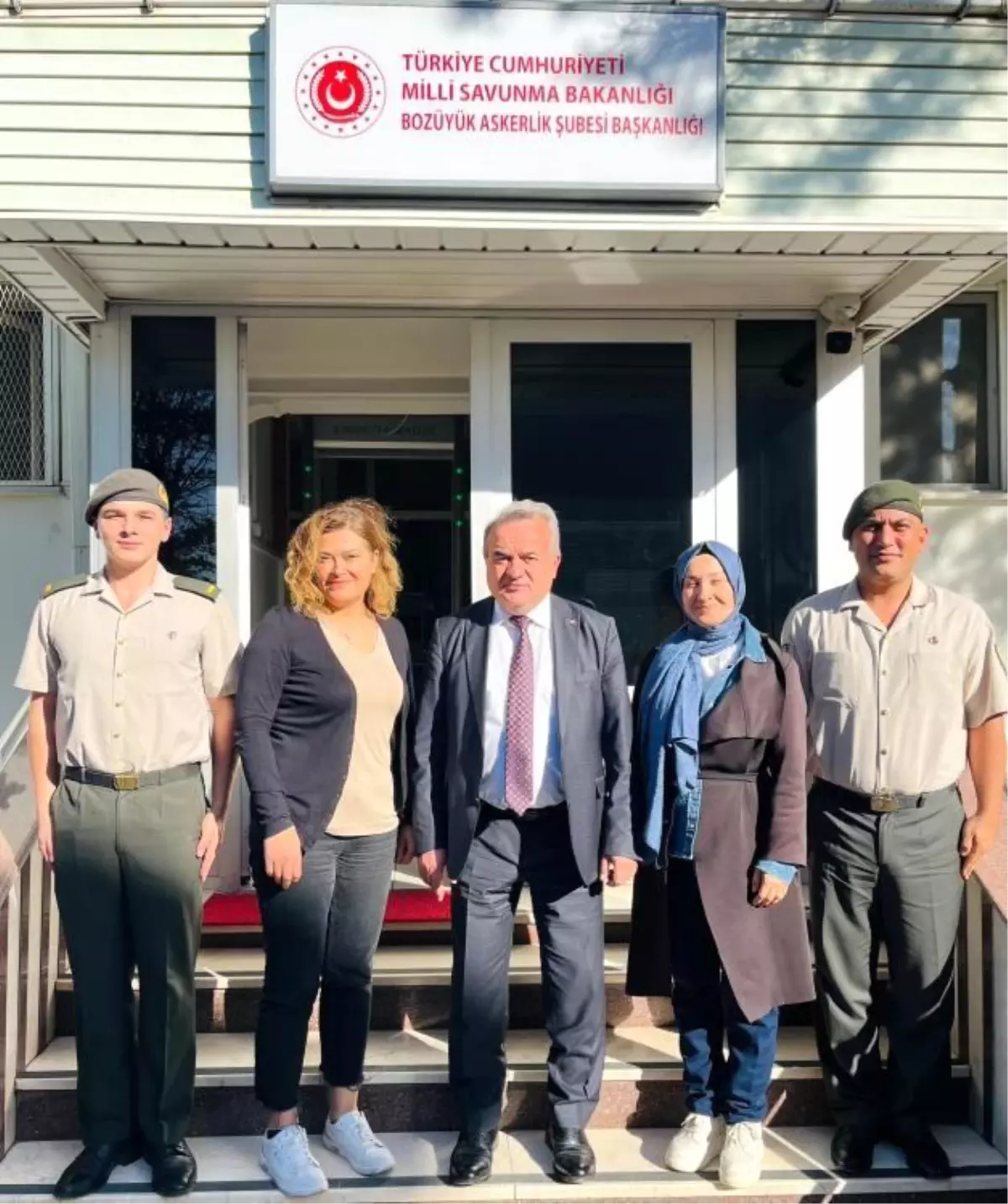 kaymakam ozturkten askerlik ve trafik denetleme istasyonuna ziyaret 7S43nBUN