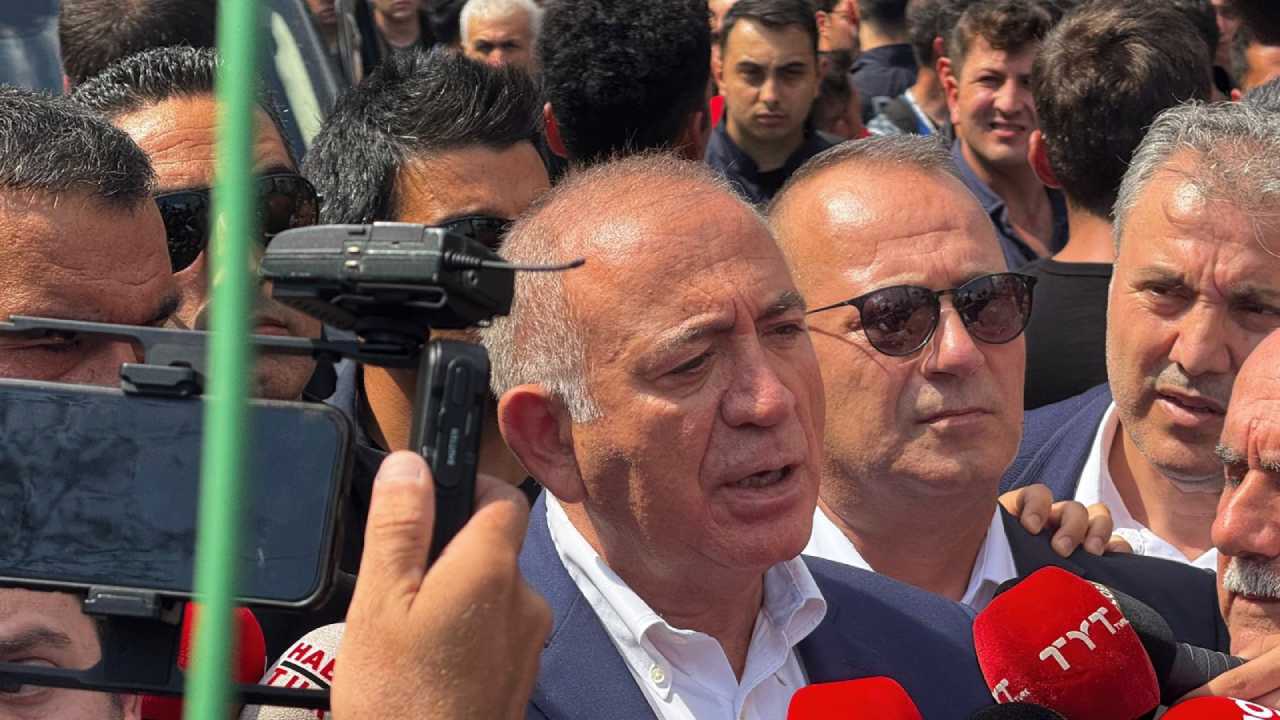 gursel tekin chp istanbulun banka hesaplarini da istedi yLt5HWs4.jpg