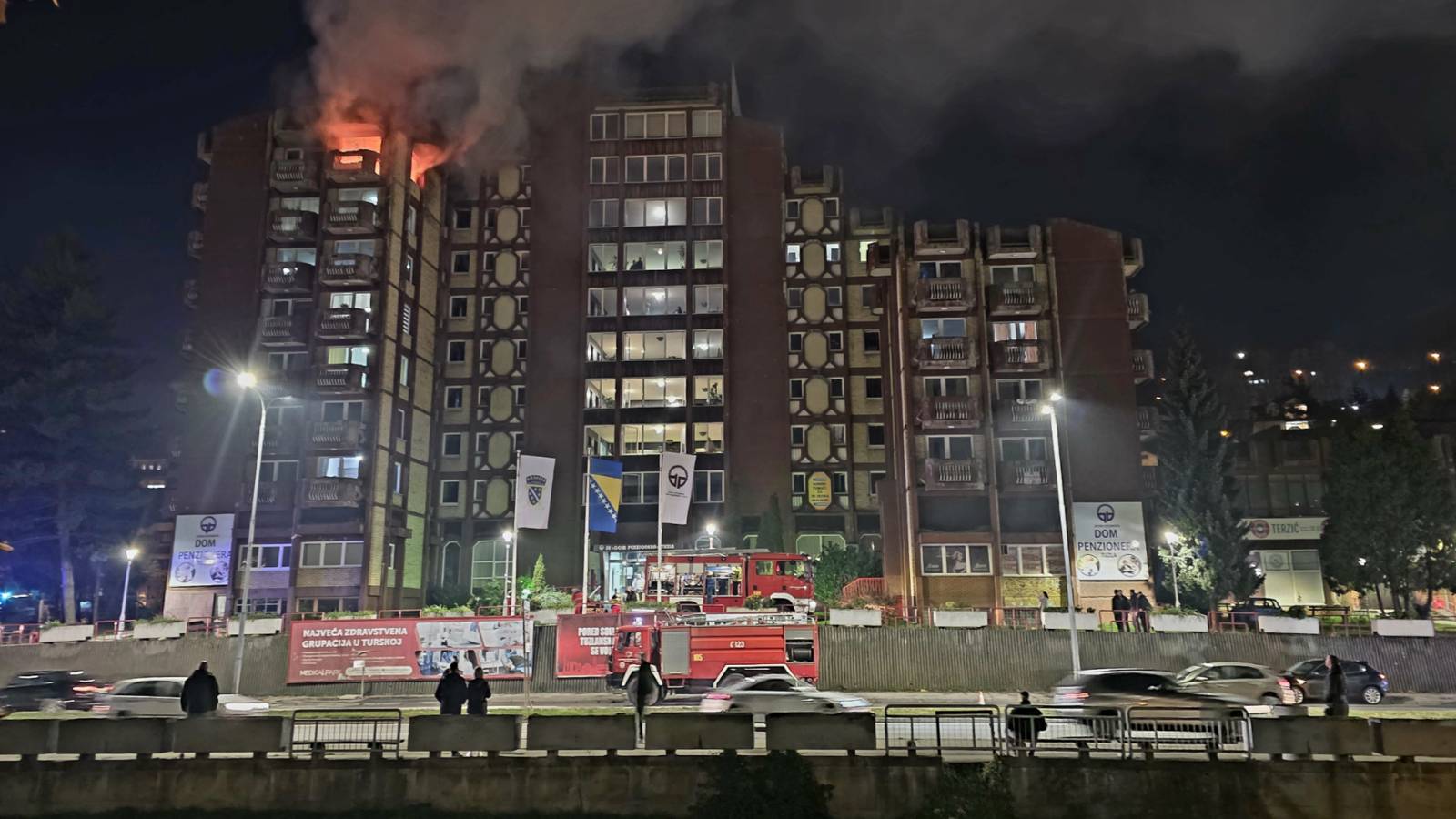 huzurevinde yangin felaketi 10 kisi hayatini kaybetti 20 kisi yaralandi 8y3R8Kzq.png