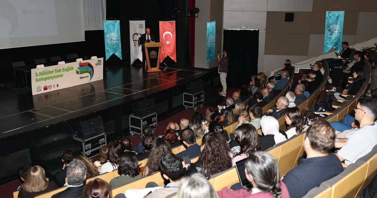 niluferde iklim krizi odaginda tek saglik sempozyumu yUtEELFm.webp