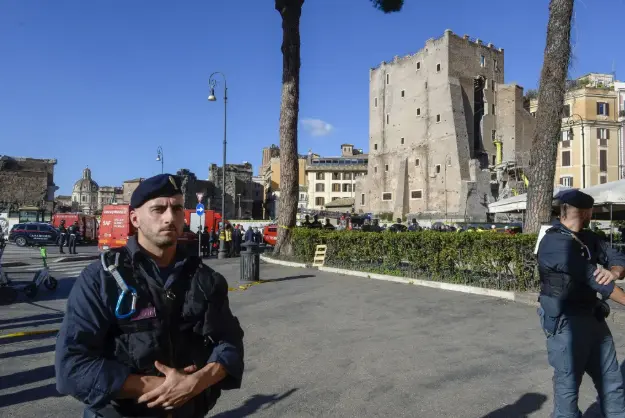 roma donemine ait kale tadilat sirasinda coktu bir isci hayatini kaybetti EZwCIE9Z.jpg